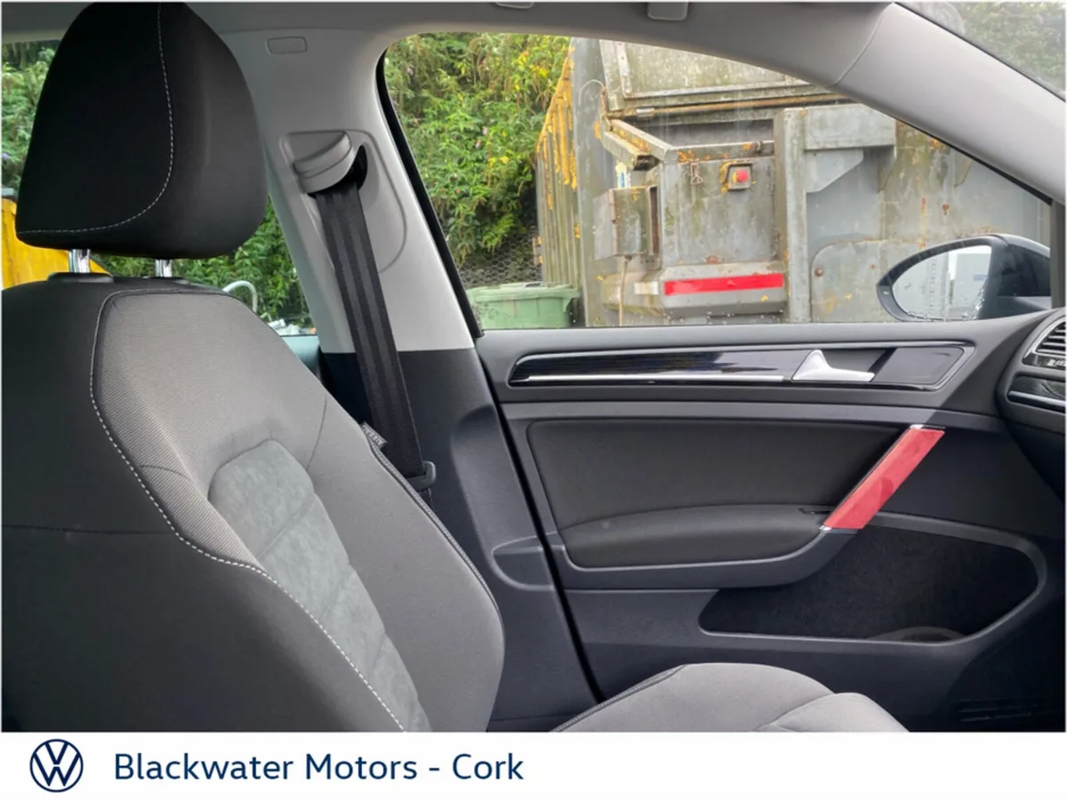 Volkswagen Golf 1.4TSI 150BHP 5DR HIGHLINE AUTOMAT - Image 4