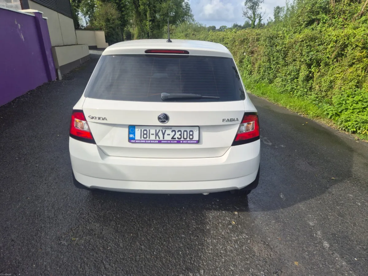 Skoda Fabia AMBITION 1.0 MPI 60HP 4DR - Image 4