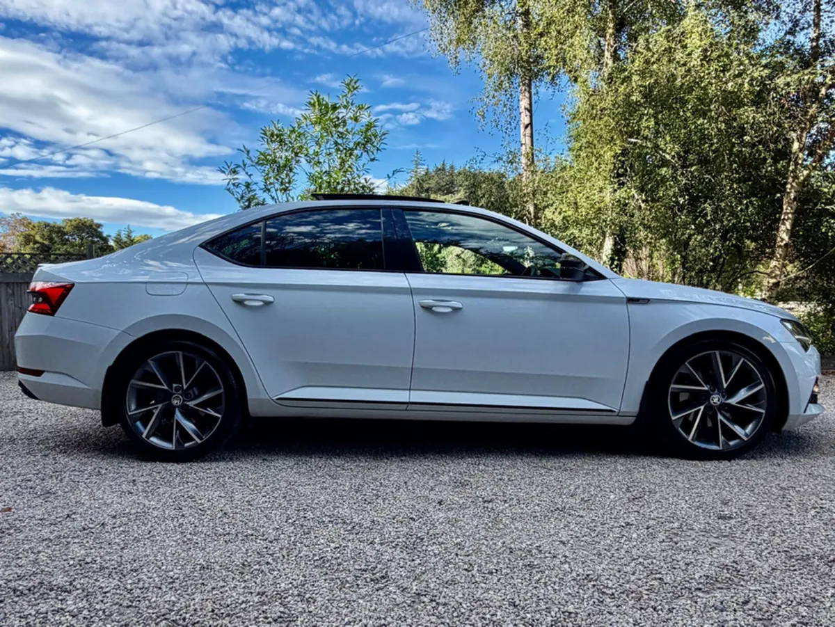 Skoda Superb SPORT 2.0 TDI *Sunroof…SportLine…Imma - Image 5