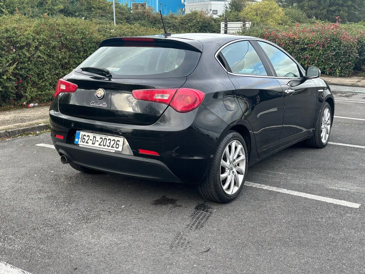 2016 Alpha Romeo Giulietta, 1 Owner from New - Image 3