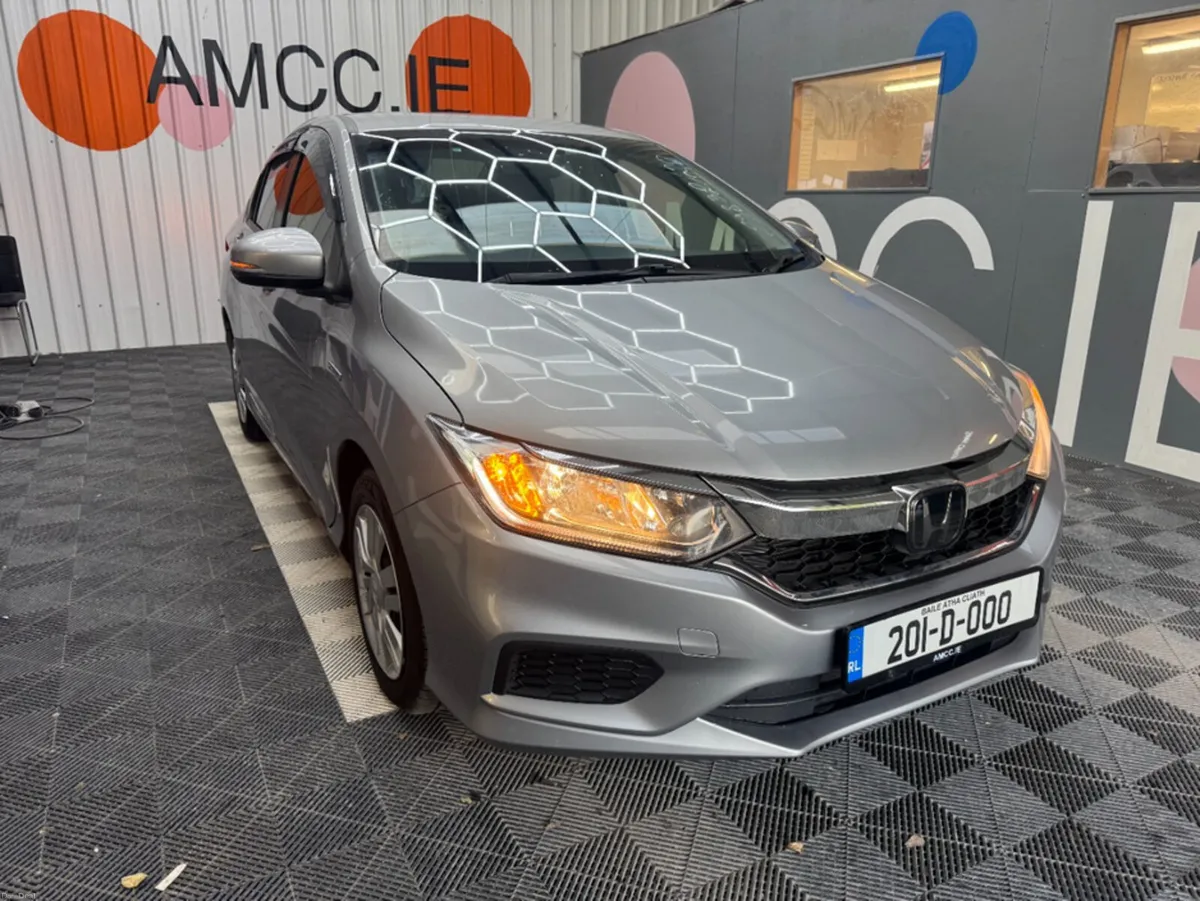 Honda Grace 2020 HONDA GRACE HYBRID 1.5 AUTOMATIC - Image 1