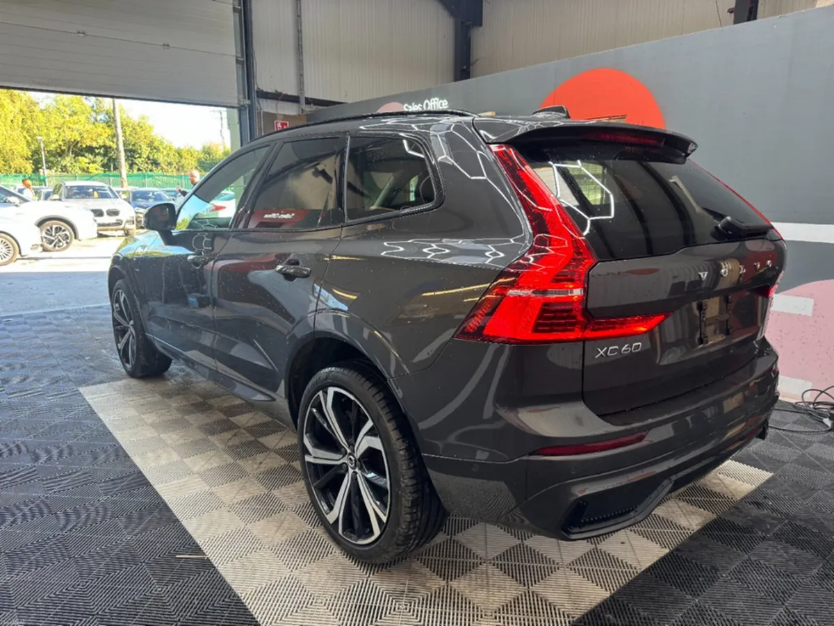 Volvo XC60 2023 VOLVO Xc60 4wd RECHARGE ULTIMATE T - Image 5