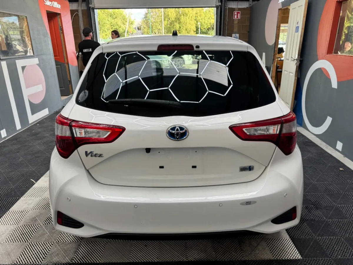 Toyota Vitz 2019 TOYOTA VITZ HYBRID F 1.5 AUTOMATI - Image 4