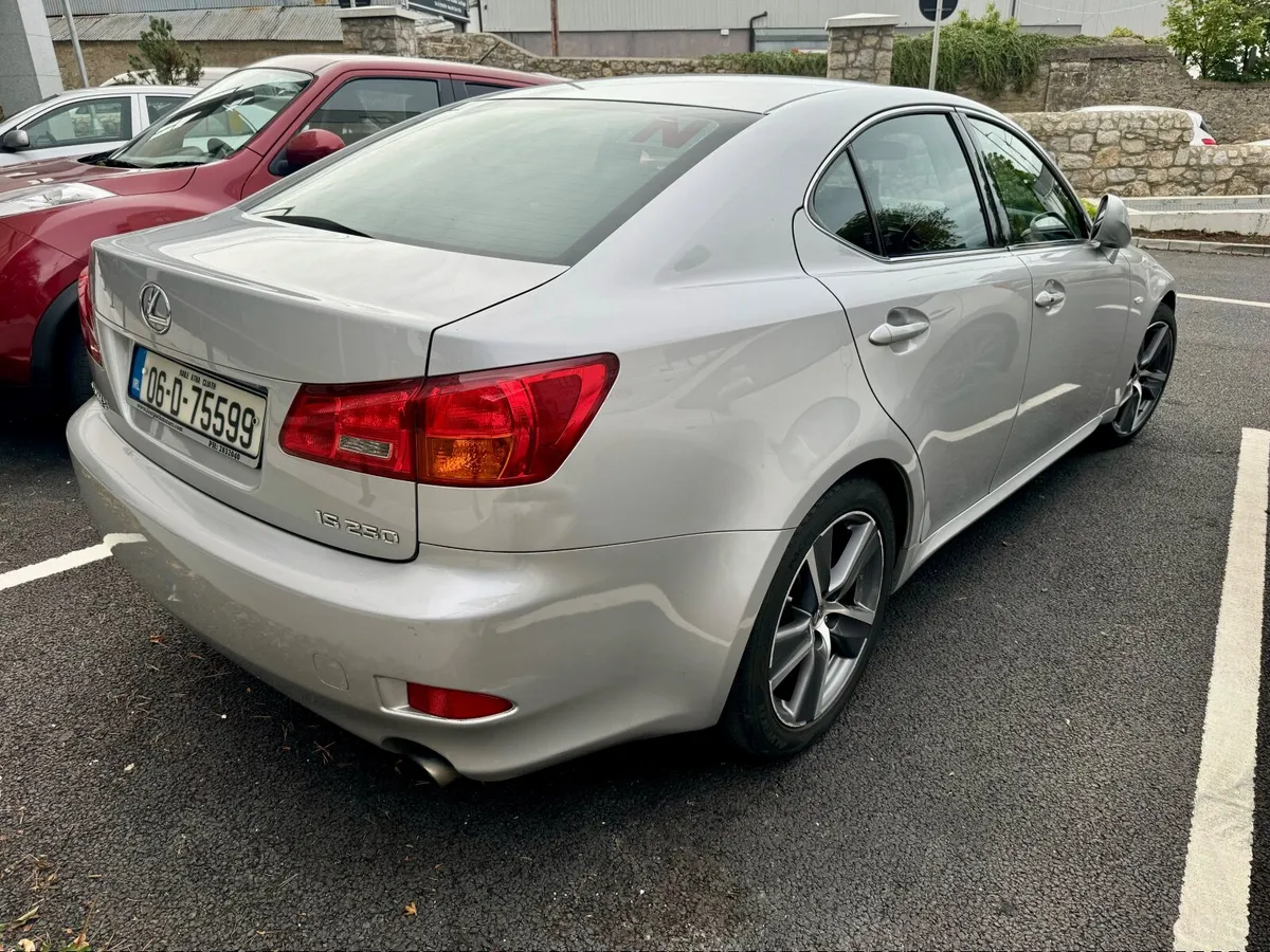 Lexus IS 2006 - Image 3