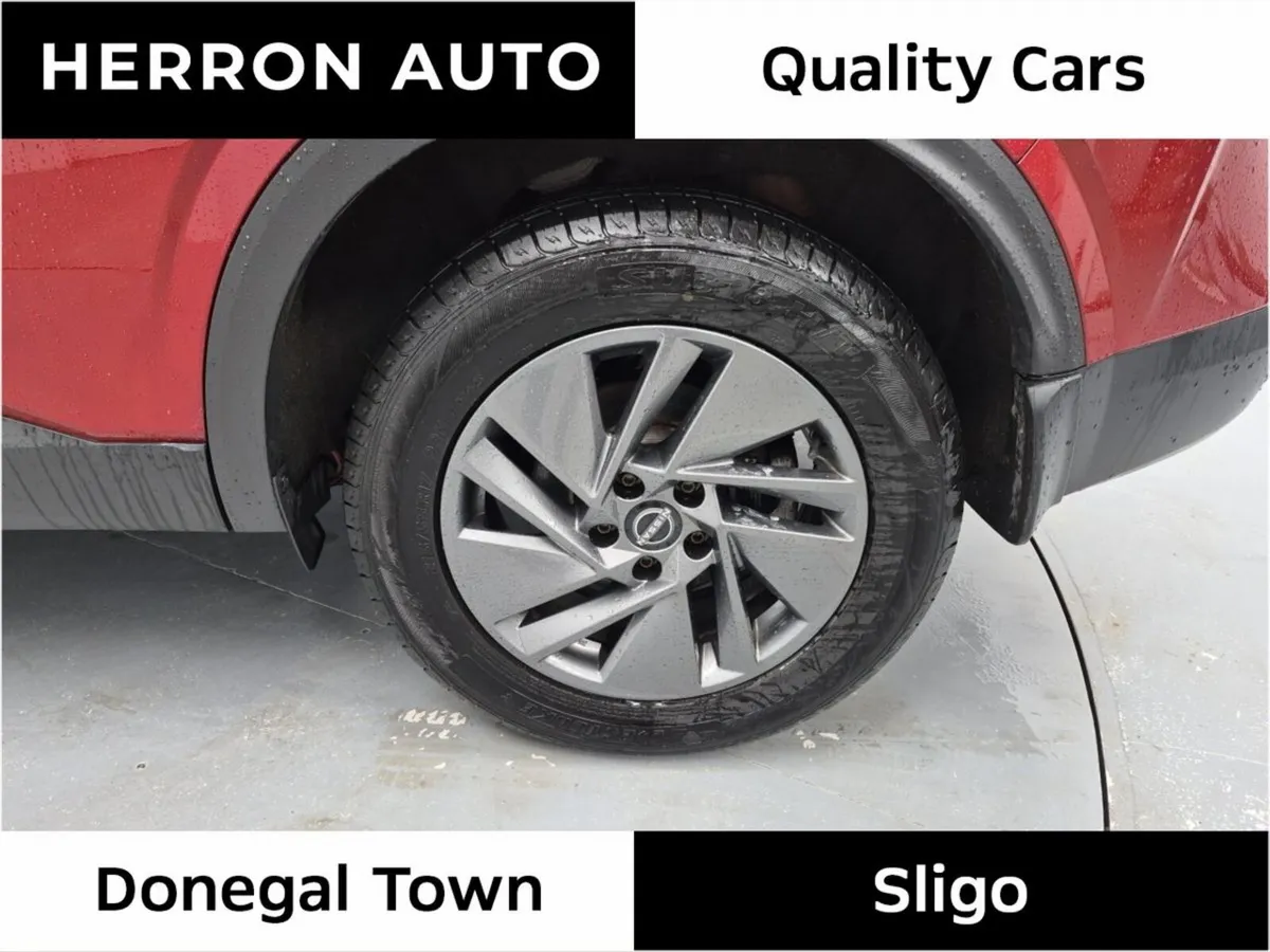 Nissan Qashqai 1.3 PET MILD HYBRID SV - Image 4