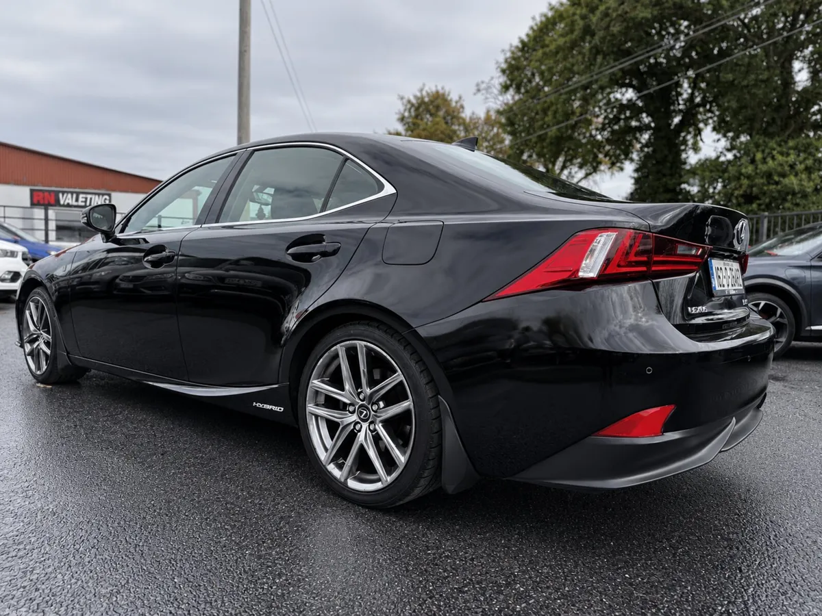 162 LEXUS IS300 F SPORT AUTO HYBRID - Image 3