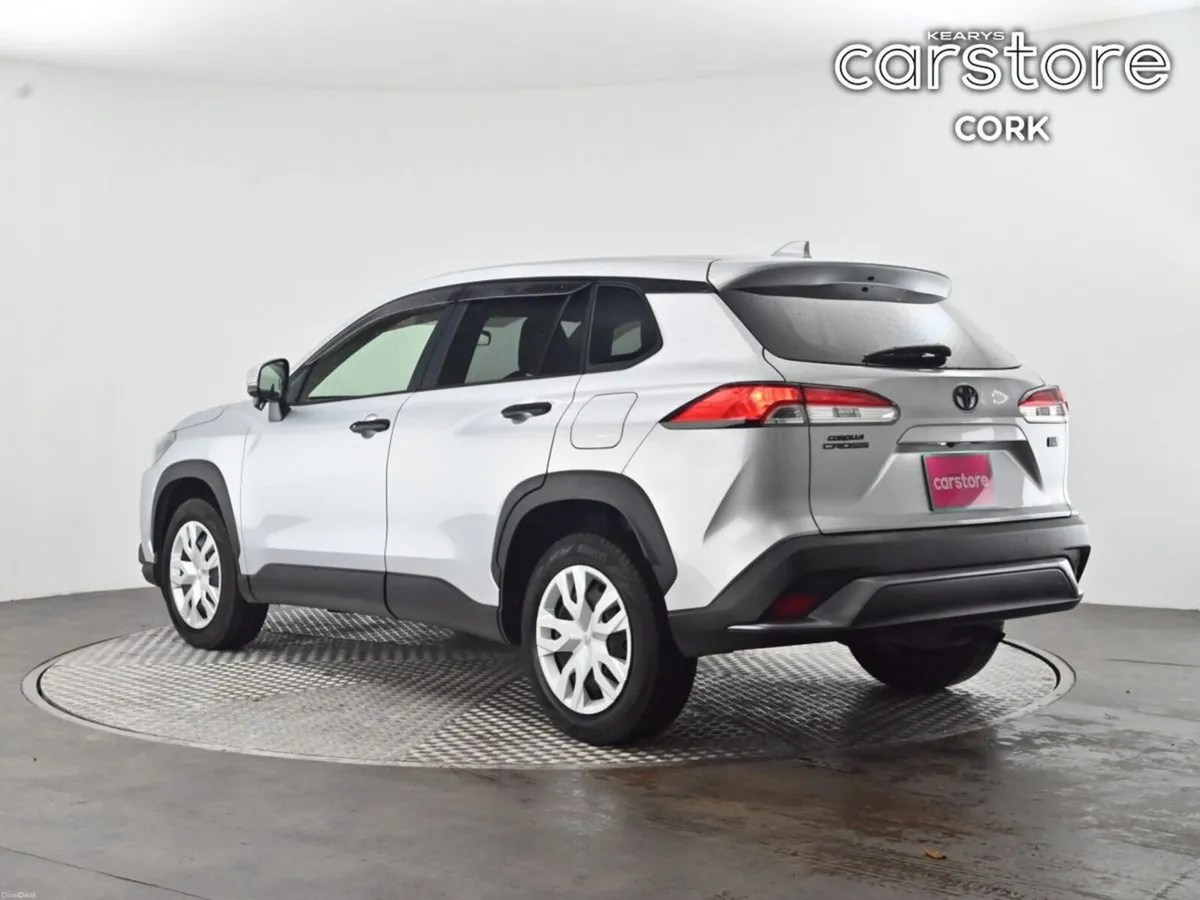 Toyota Corolla Cross 1.8 HYBRID Auto - Image 3