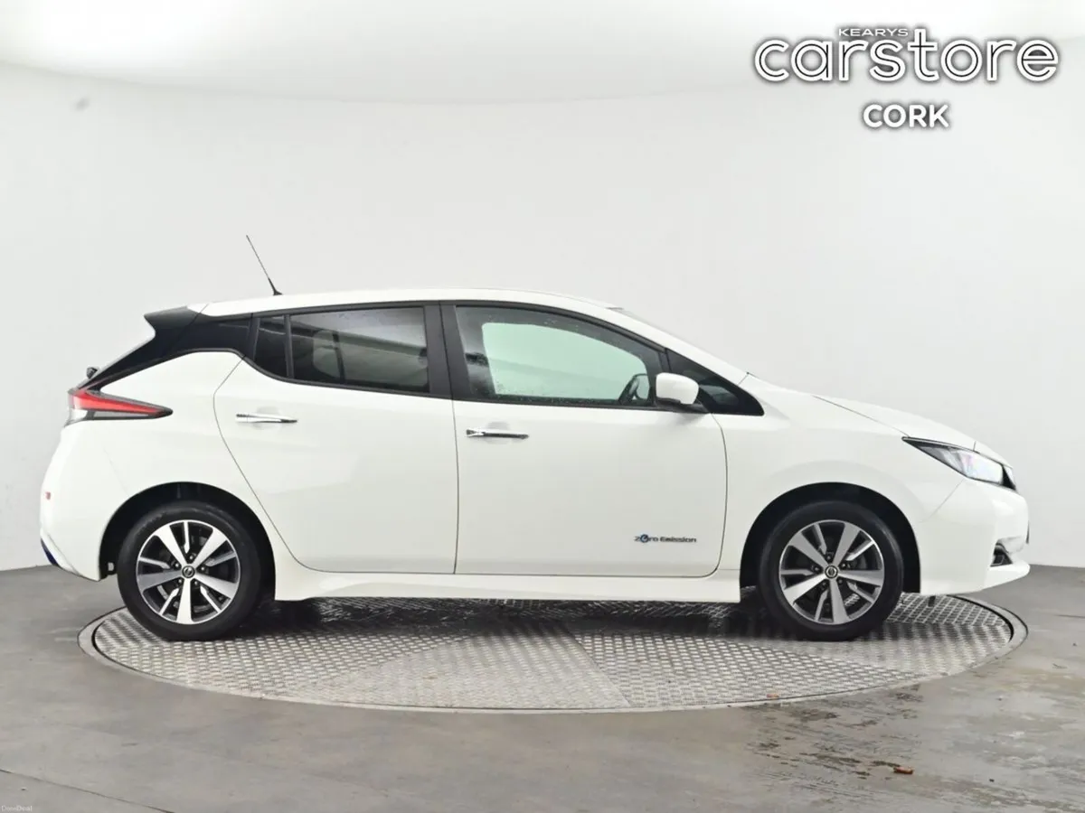 Nissan Leaf Leaf SV 40 kWh - Image 2