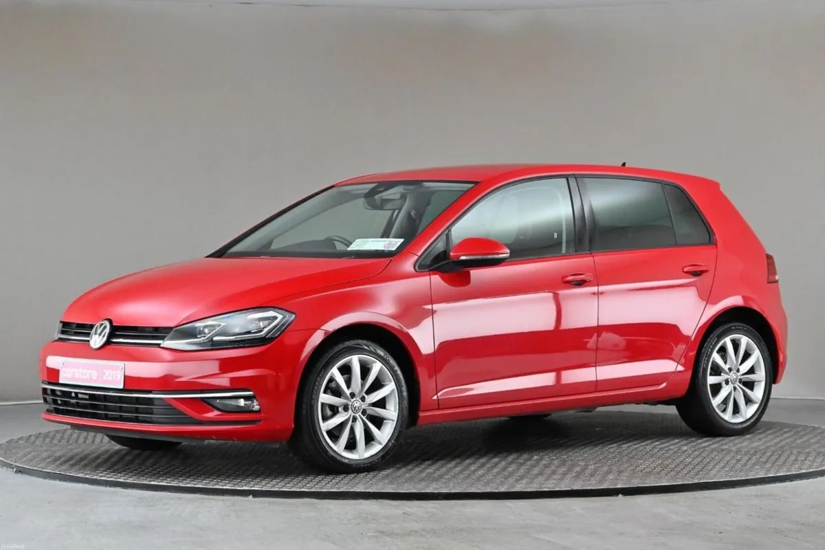 Volkswagen Golf 1.2 TSI DSG MK7.5 COMFORTLINE **RE - Image 4