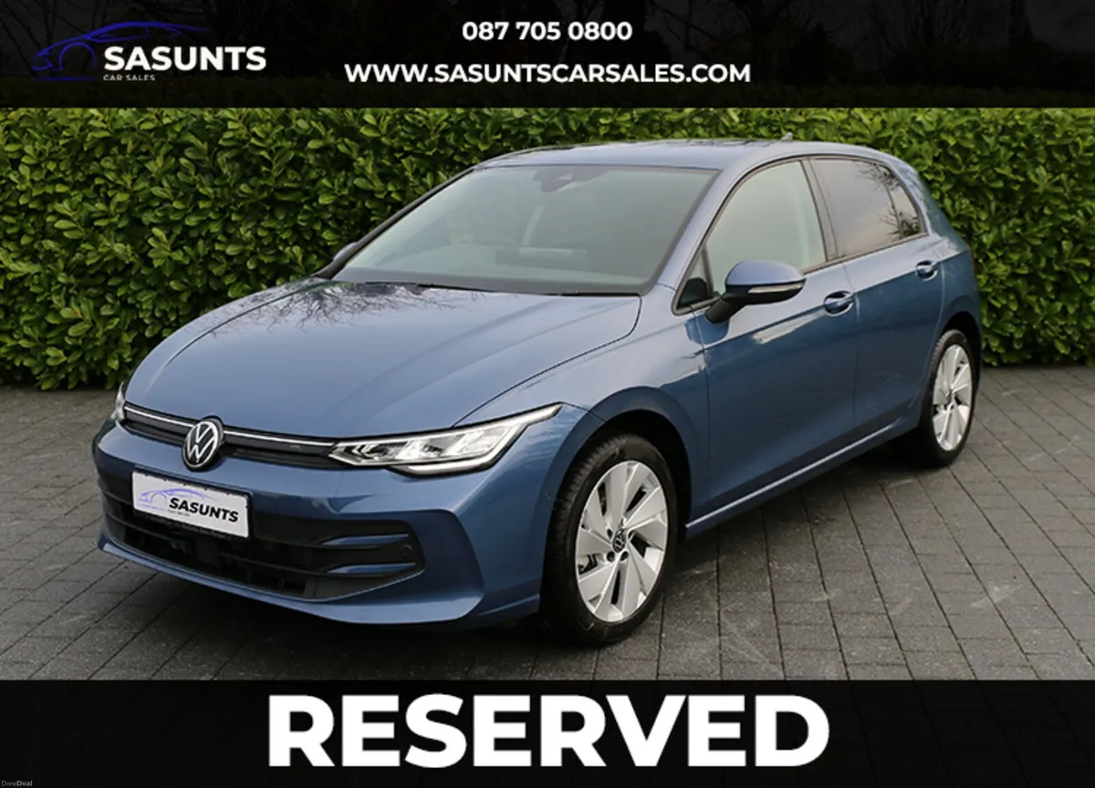 VOLKSWAGEN GOLF eTSI HYBRID - Image 1