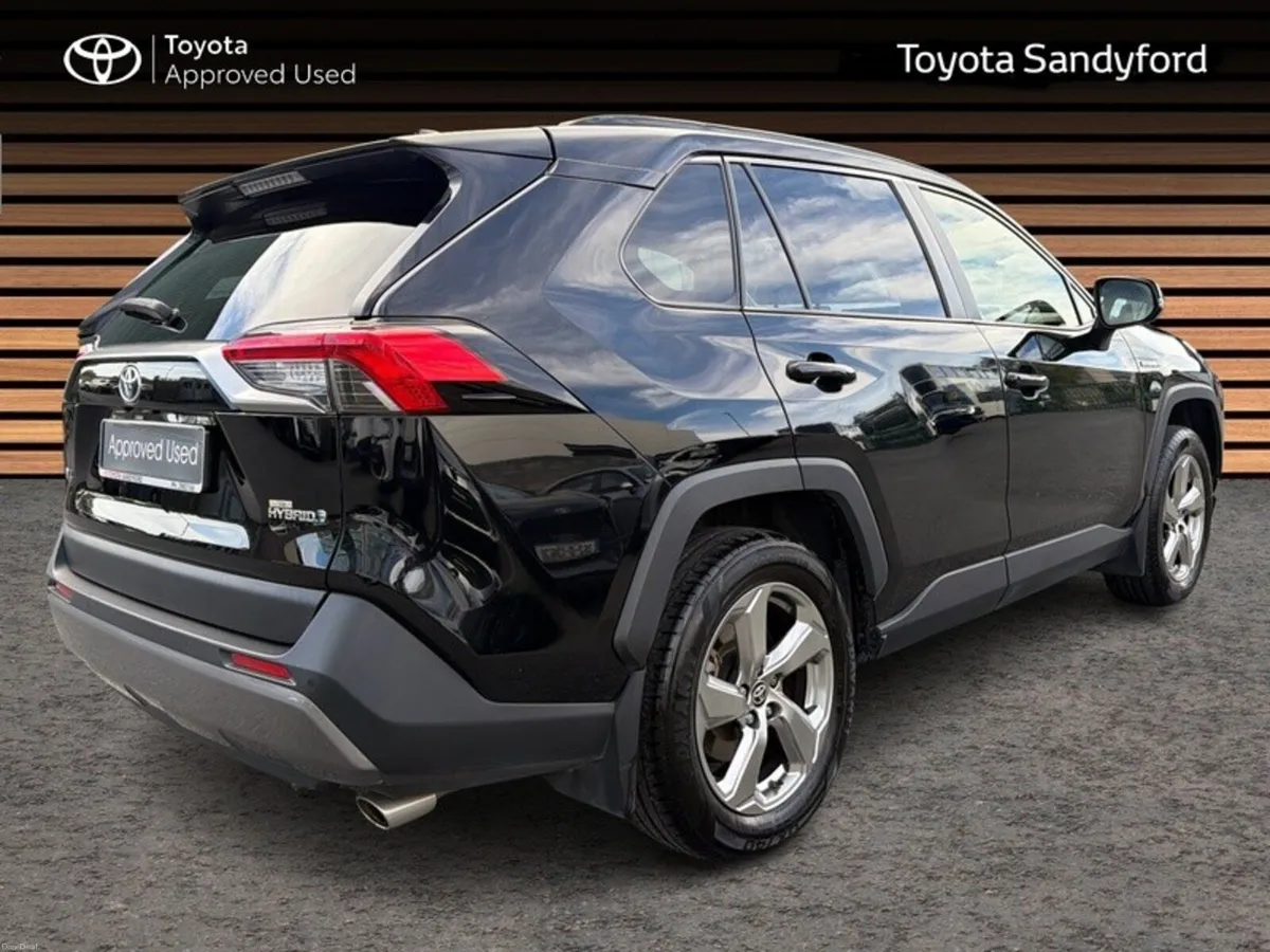 Toyota RAV4 HYBRID SOL // HEATED LEATHER SEATS // - Image 2