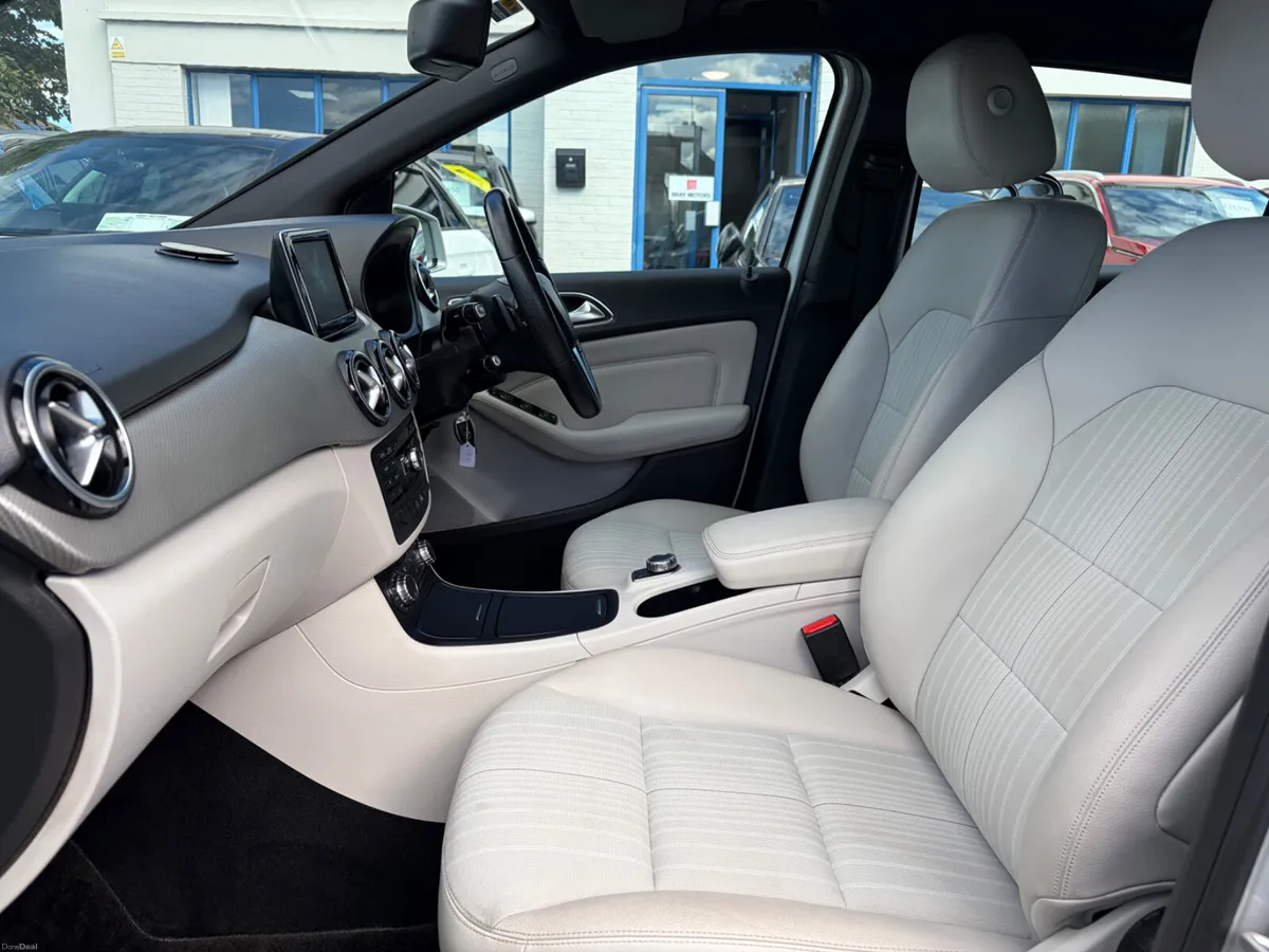 2013 MERCEDES B180 PETROL AUTO LOW KMS - Image 4