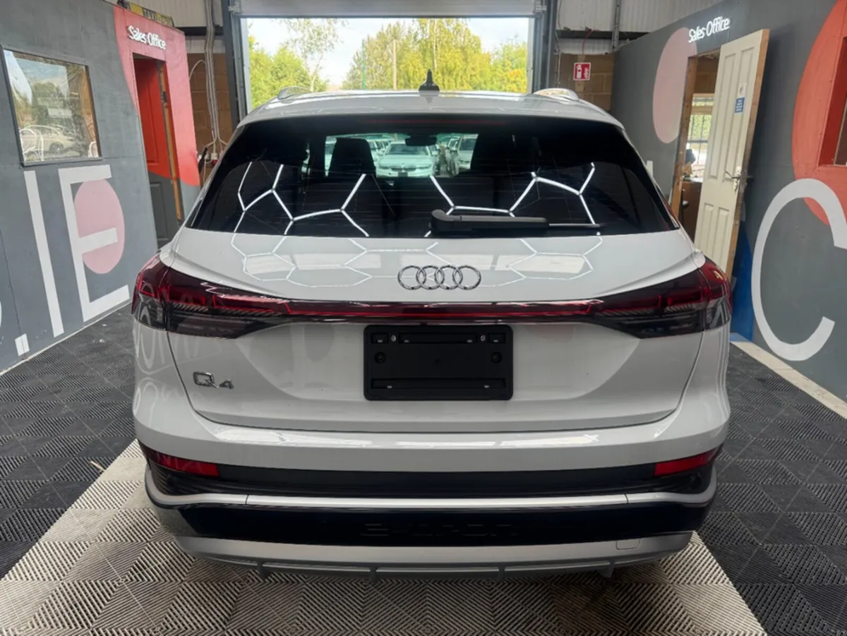 Audi Q3 2023 AUDI Q4 E-TRON 40 S LINE AUTOMATIC / - Image 4