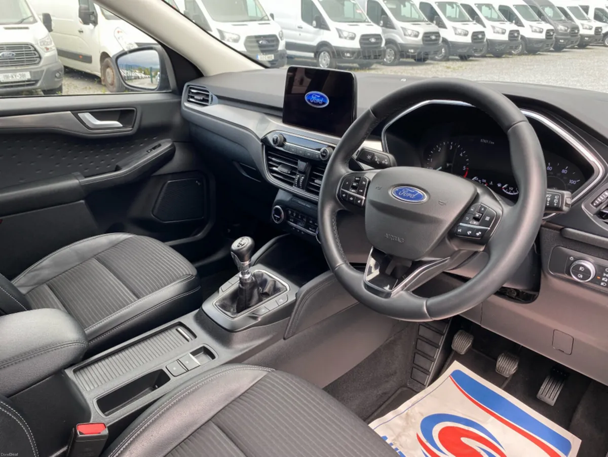 Ford Kuga 2.0 TDCI TITANIUM MHEV 15 150PS 5DR - Image 6