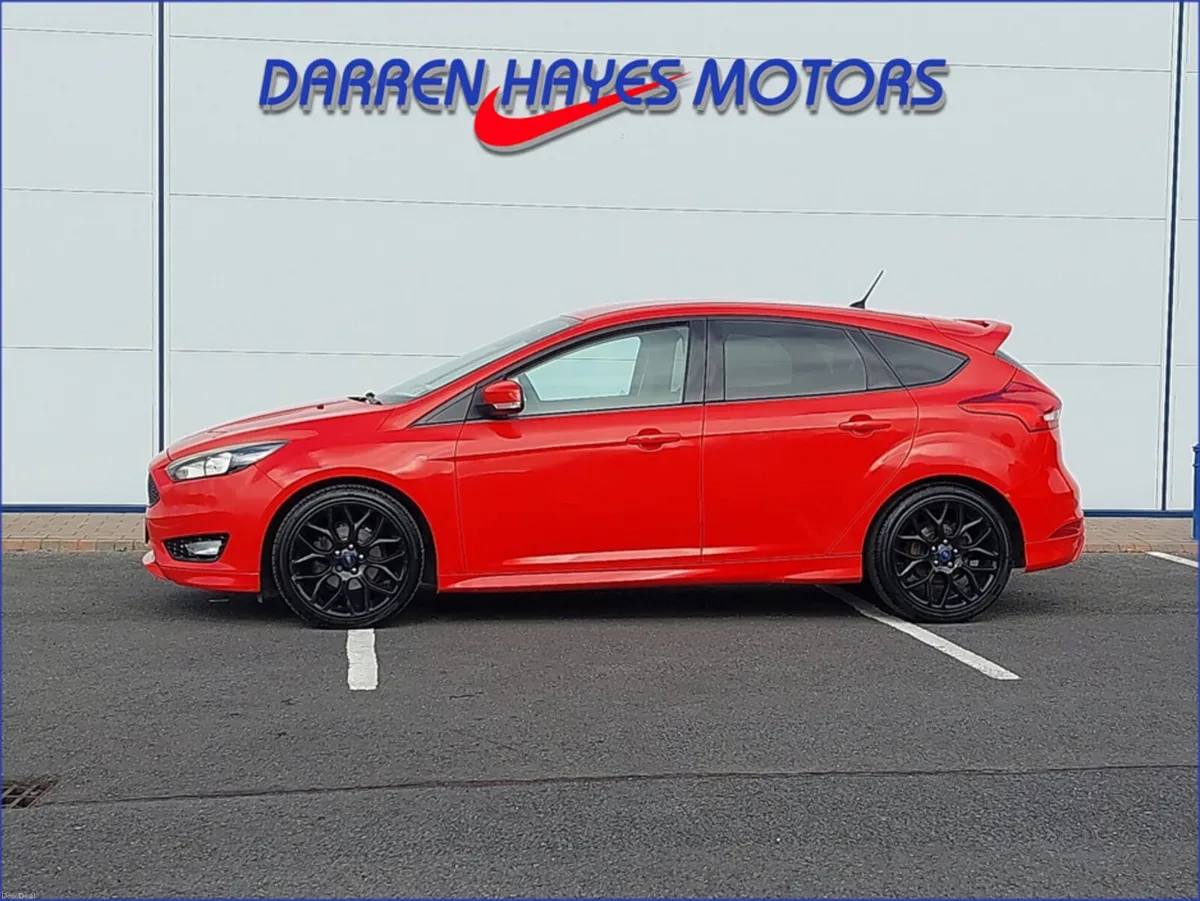 Ford Focus 1.5 TDCI ZETEC S 120PS 5 - Image 4