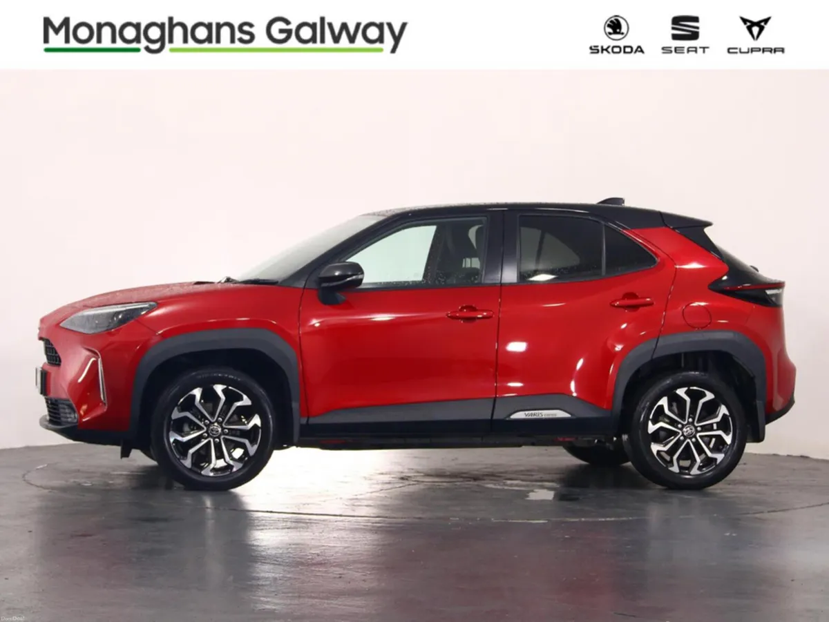 Toyota Yaris Cross LUNA SPORT AUTO HYBRID - Image 6