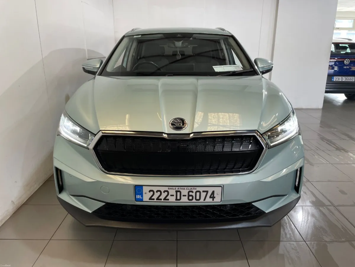 Skoda Enyaq 80 IV 5DR HEAT PUMP HEATED SEATS BATTE - Image 2