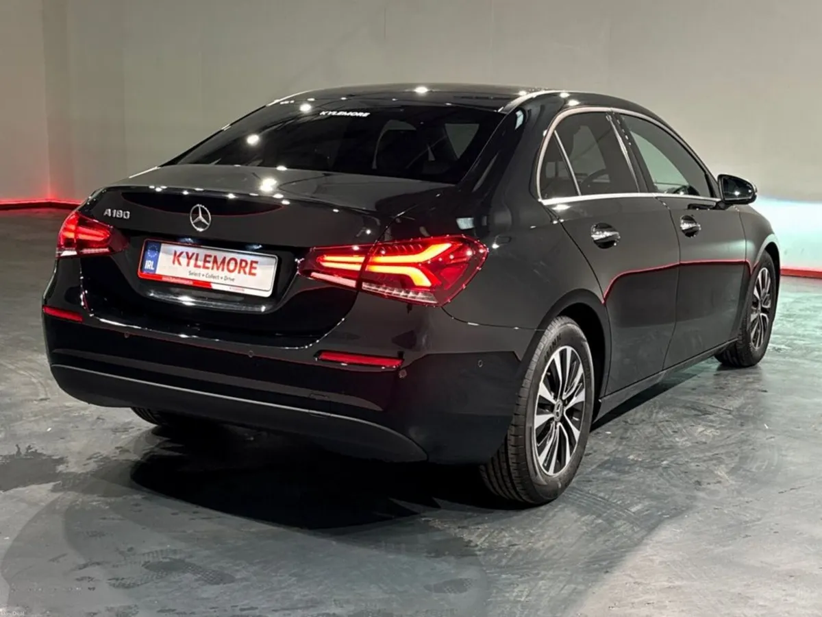 Mercedes-Benz A-Class 1.4 AUTOMATIC SALOON - BLACK - Image 3