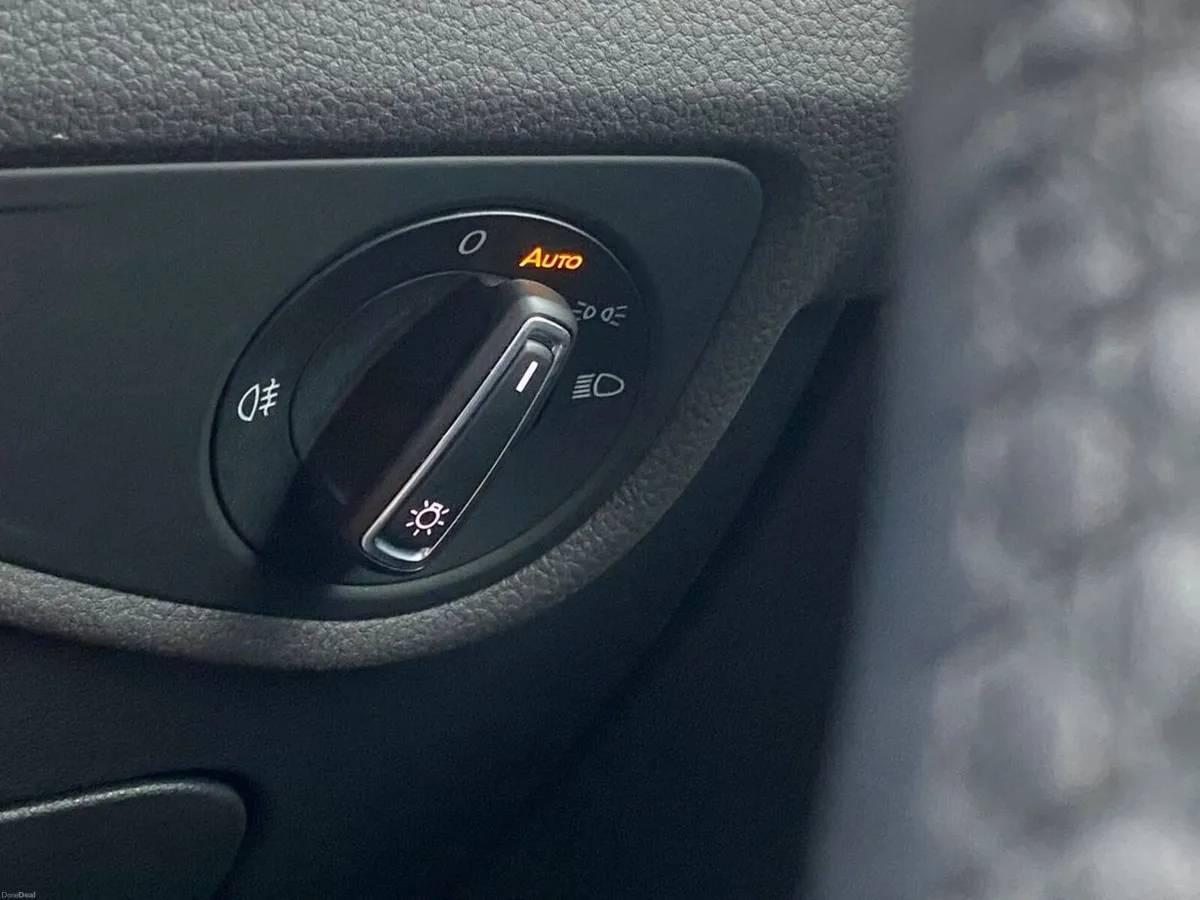 Volkswagen Touran Auto 7 Seats 1.4Tsi - Image 6