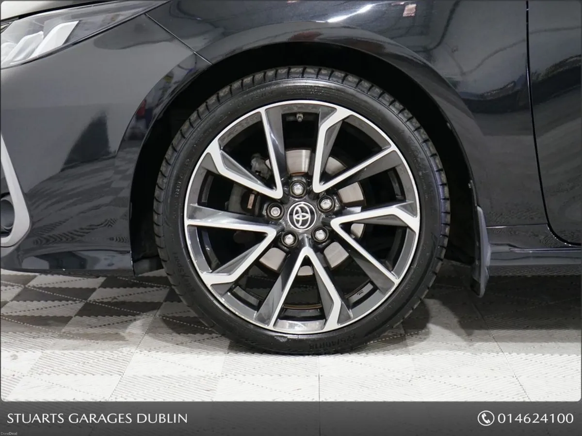 Toyota Corolla Hybrid SOL Saloon 4DR Auto*Night Sk - Image 6