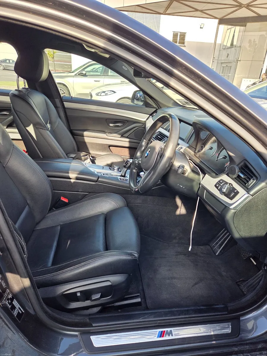 BMW 5-Series 2016 - Image 6