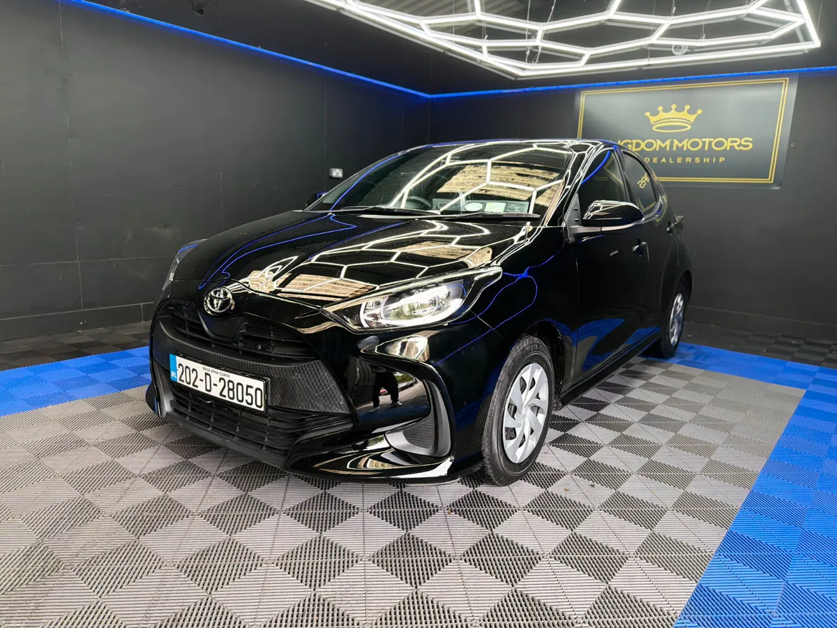 Toyota Yaris 1.0 Petrol,Automatic,Nct 06/28 - Image 5