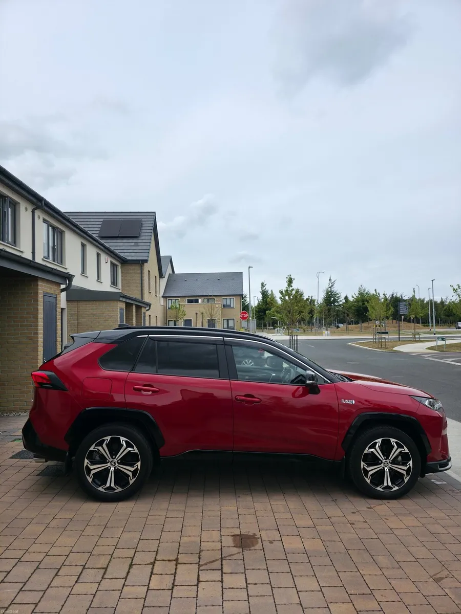 Toyota RAV4 PHV BiTone 4x4 Sport Prime - Image 6