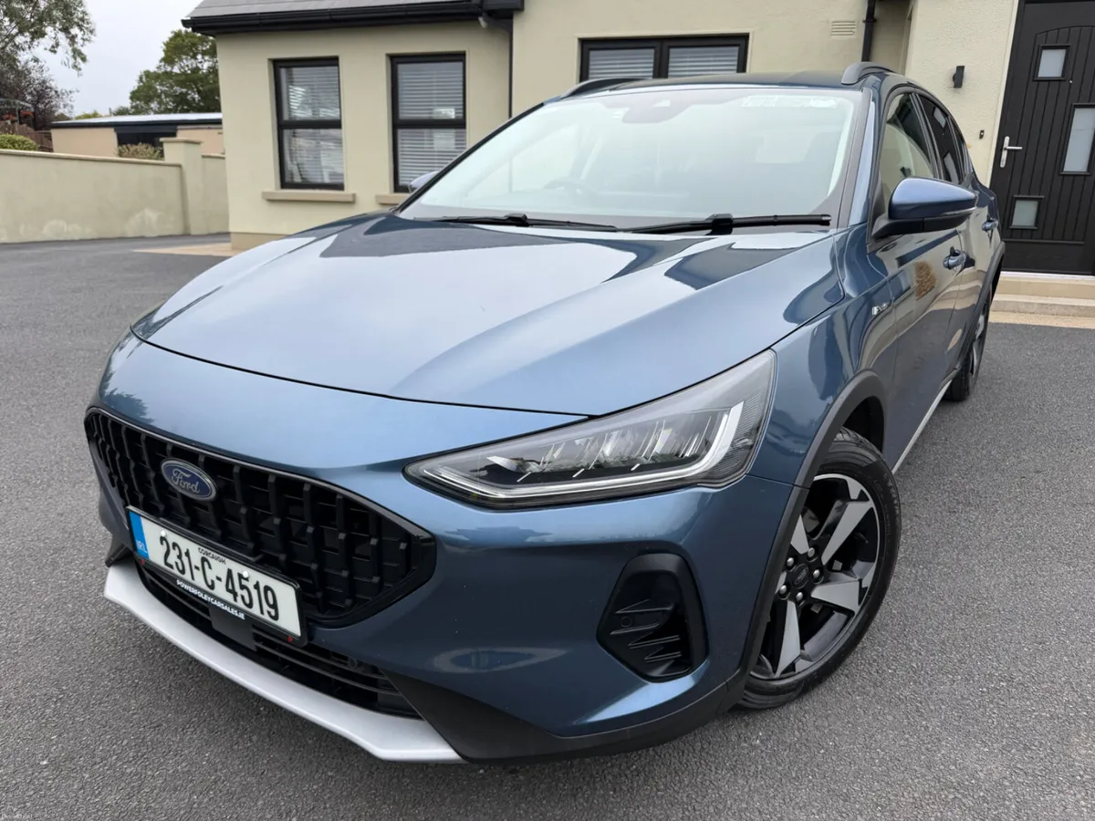 2023 (231)Ford Focus Active Vignale 1.0T 125hp - Image 1