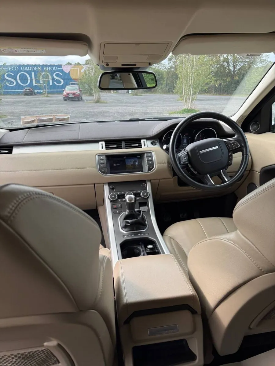 2017 Range Rover Evoque🔥Low mileage🔥57,000 - Image 4