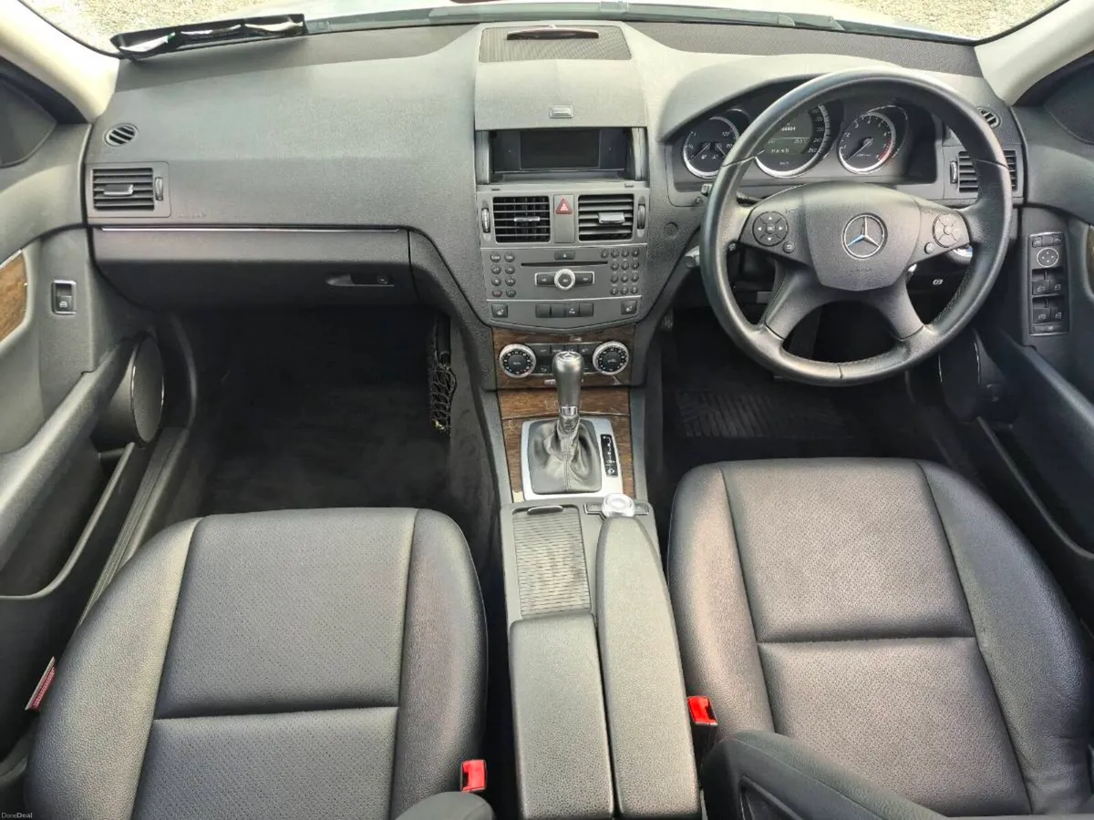 MERCEDES C180**ONLY 66,000mls**AUTOMATIC** - Image 5