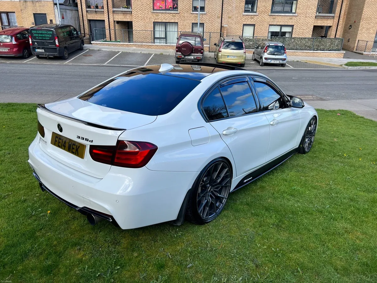 BMW 330d twin turbo 400bhp x-drive m-sport - Image 4