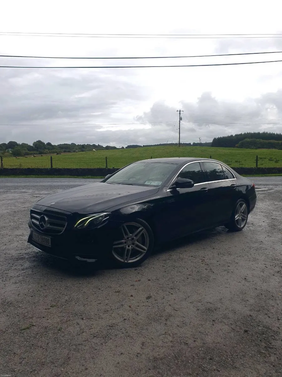 2017 Mercedes Benz E-Class - Image 5