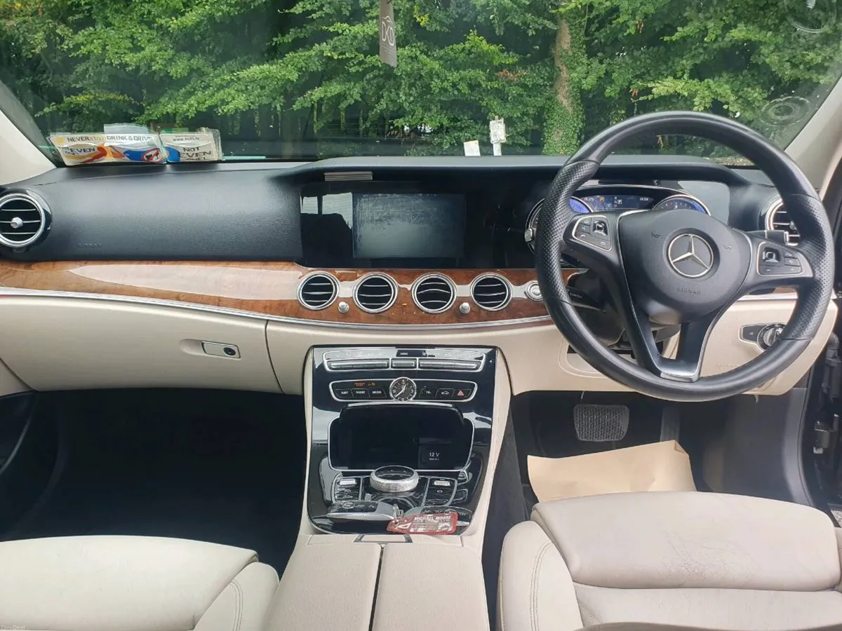 2017 Mercedes Benz E-Class - Image 6