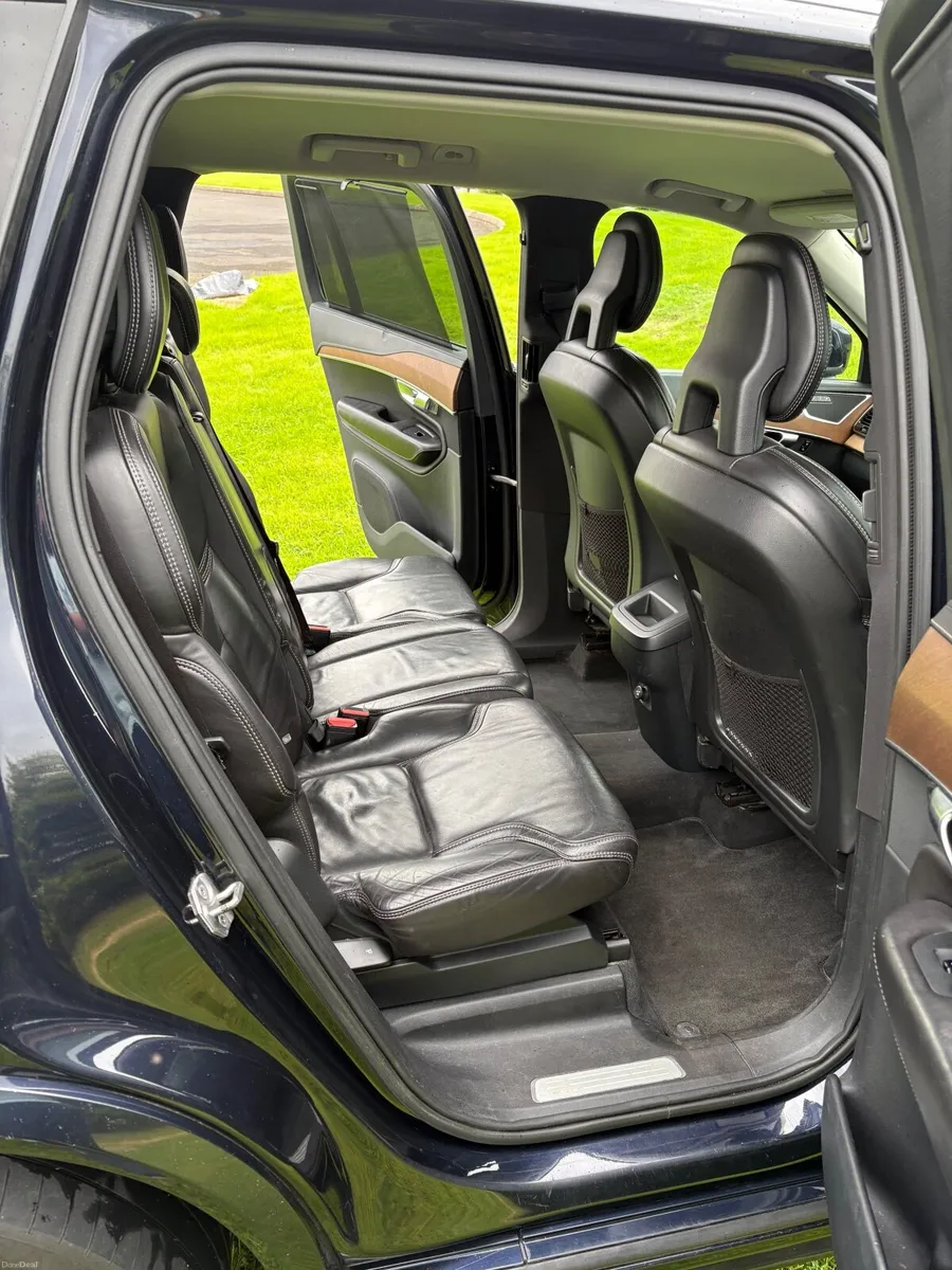 Volvo XC90 2017 - Image 2