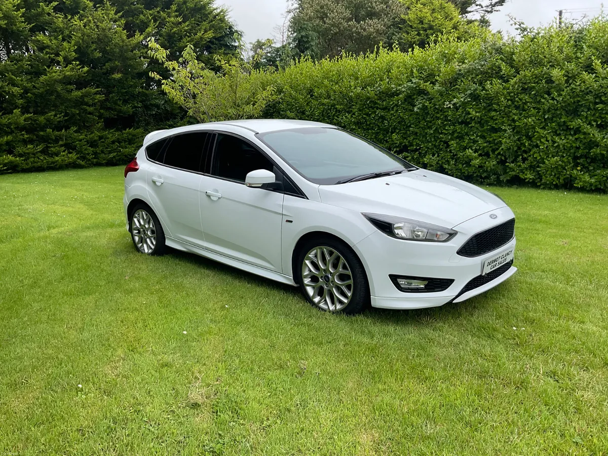 2017 Ford Focus ST-LINE 1.5 TDCI **72k miles!** - Image 3