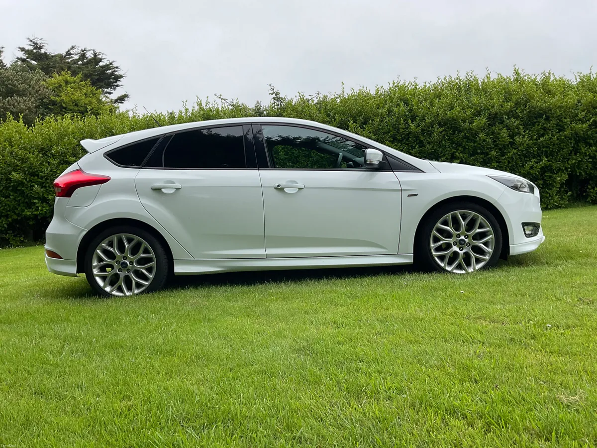 2017 Ford Focus ST-LINE 1.5 TDCI **72k miles!** - Image 4