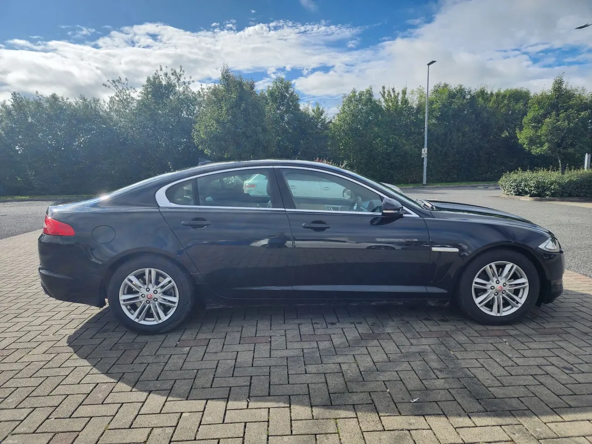 Jaguar XF 2015 - Image 3