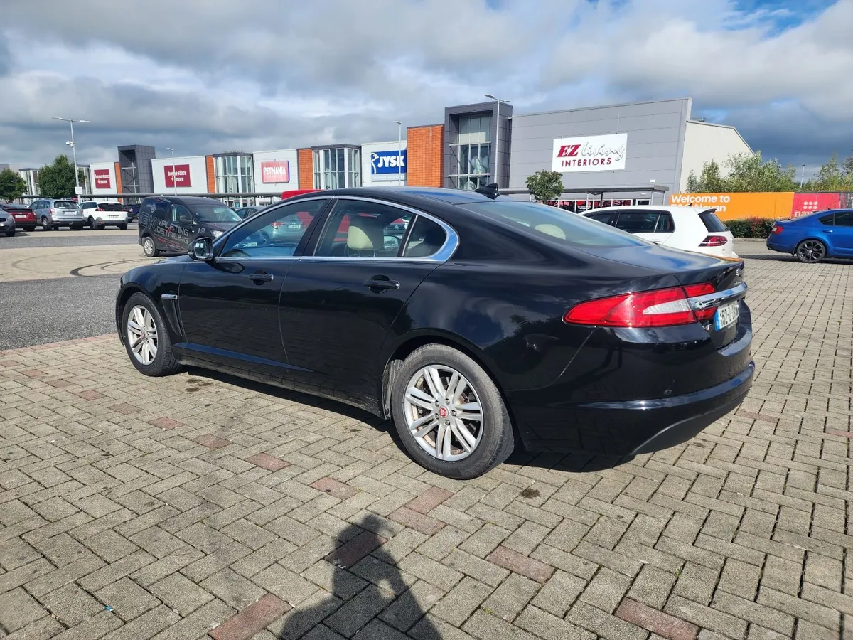 Jaguar XF 2015 - Image 6