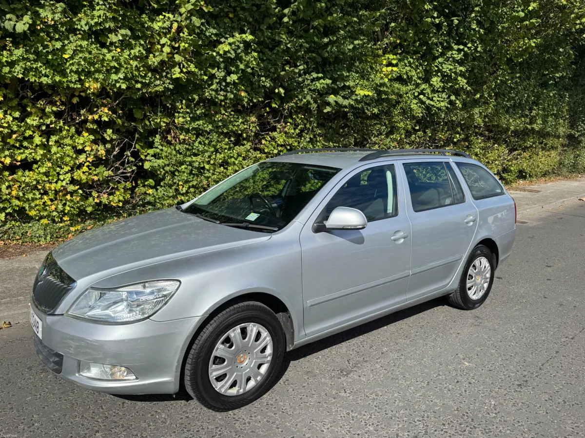 Skoda Octavia NCT 8/27 low mileage - Image 6