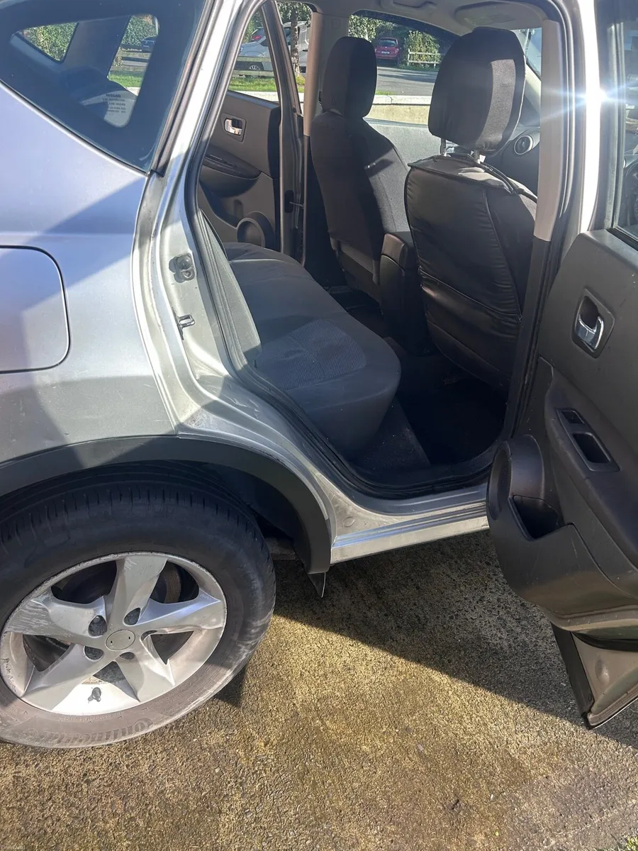 Car - Image 3