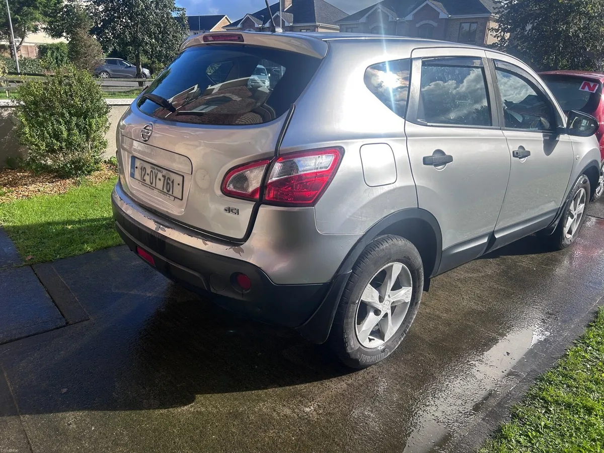 Car - Image 6