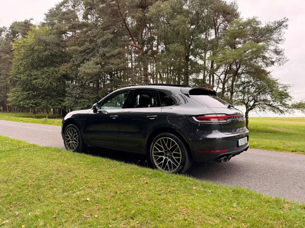 Porsche Macan 2021 Low Km - Image 5