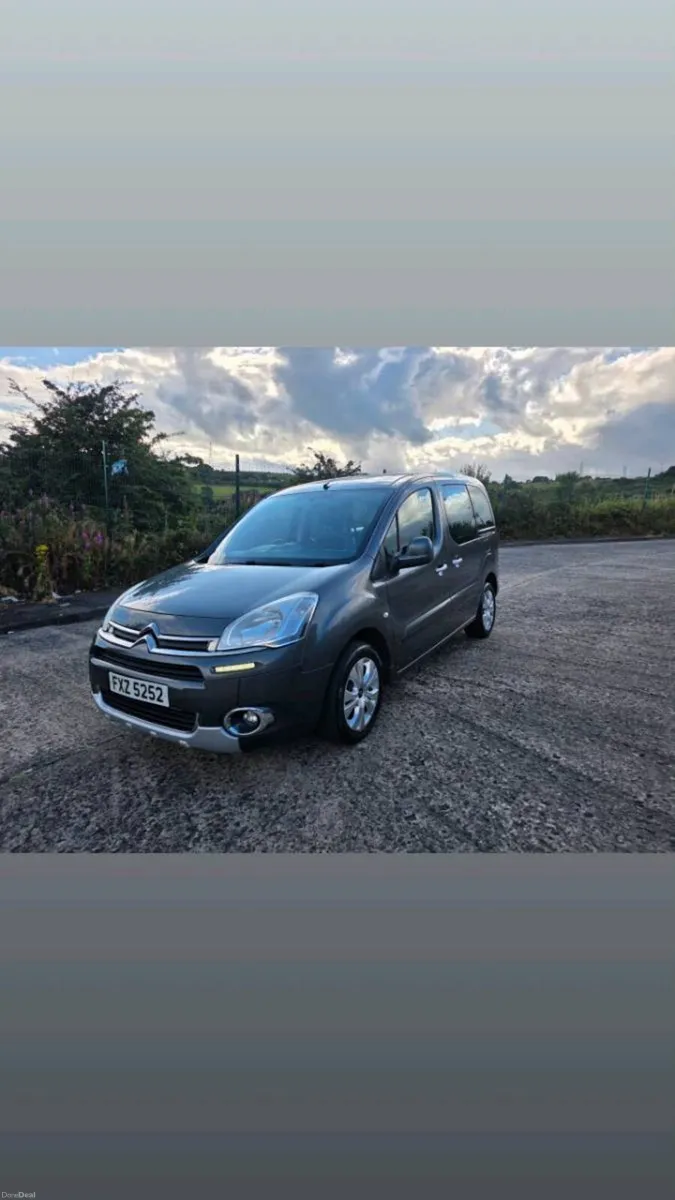 Citroen berlingo wheelchair adapted vehicle - Image 1