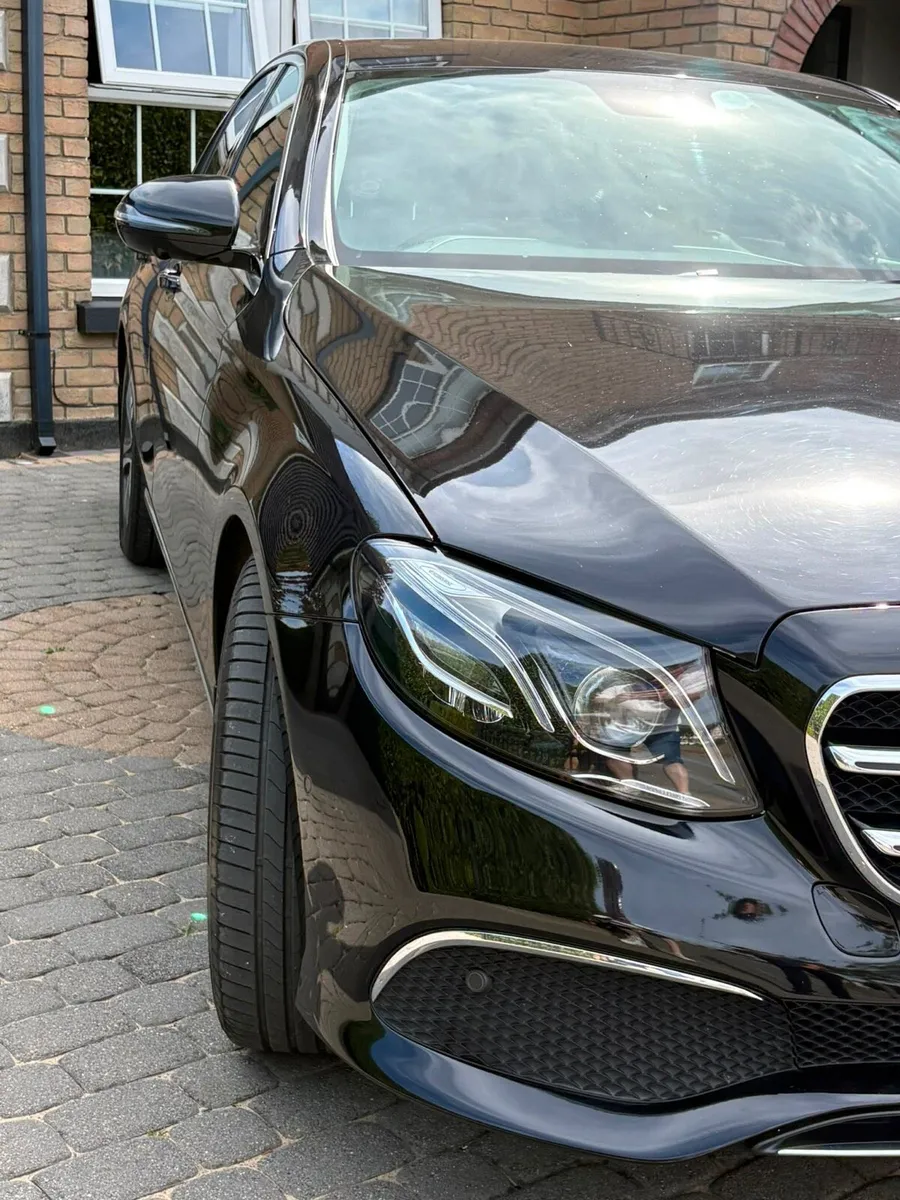 Stunning Mercedes E220 cdi - Image 3