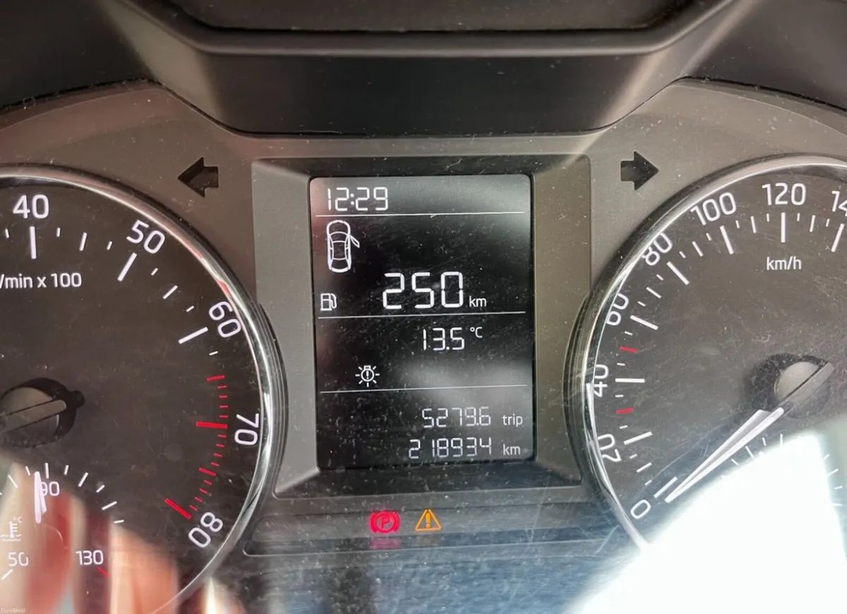 Skoda Octavia 2015, 1.2 Petrol, NEW NCT 07/2027 - Image 6