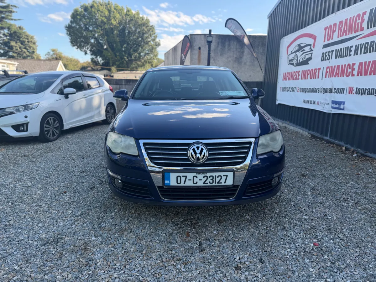 Volkswagen Passat 2007 - Image 2