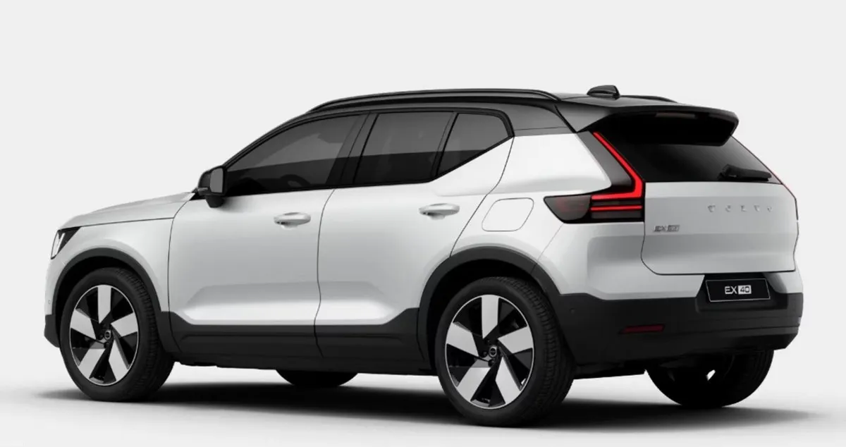 Volvo EX40 ULTRA *NEW MODEL* € PER WEEK ON PCP - Image 4