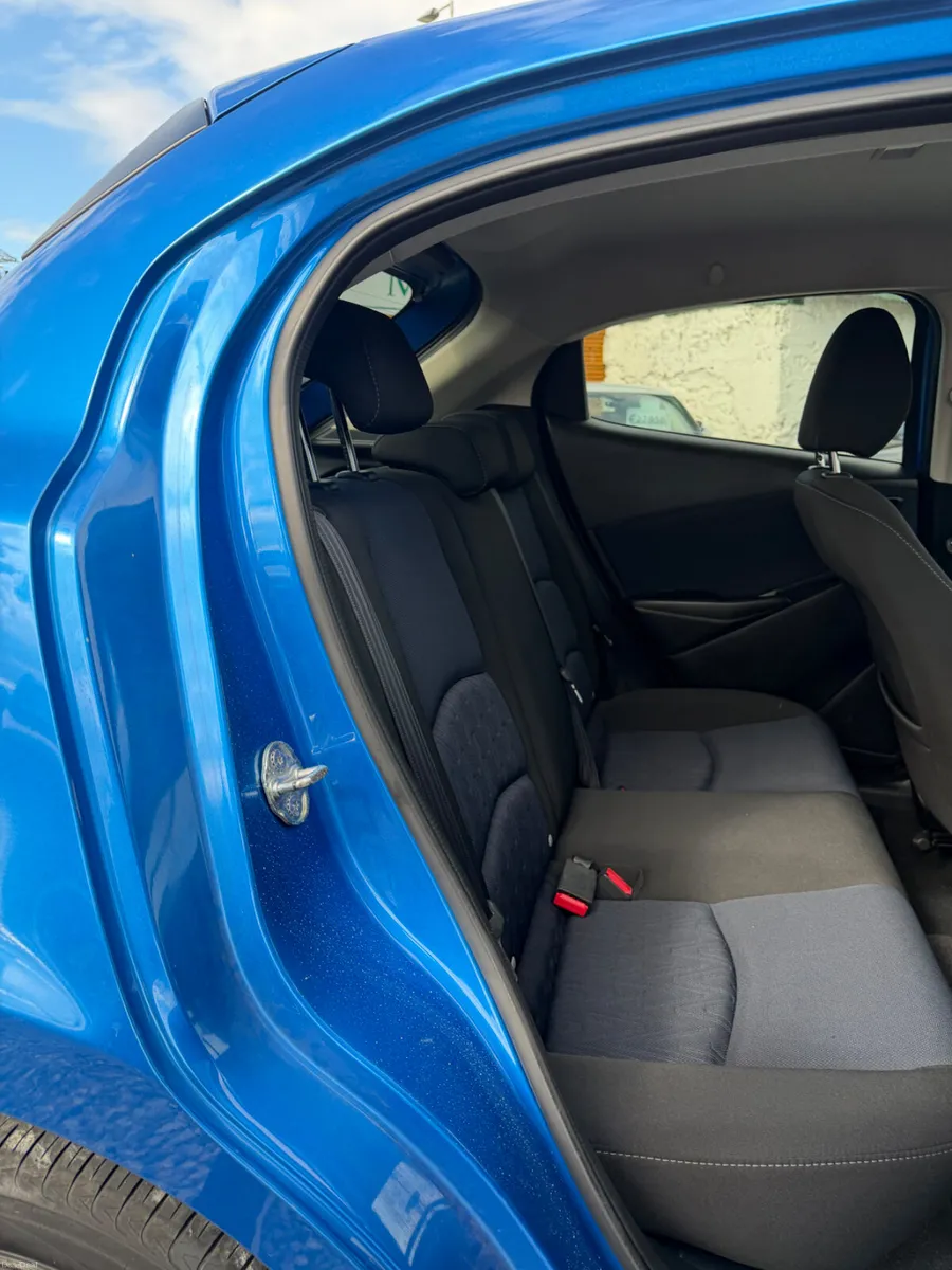 Mazda Demio - Image 6