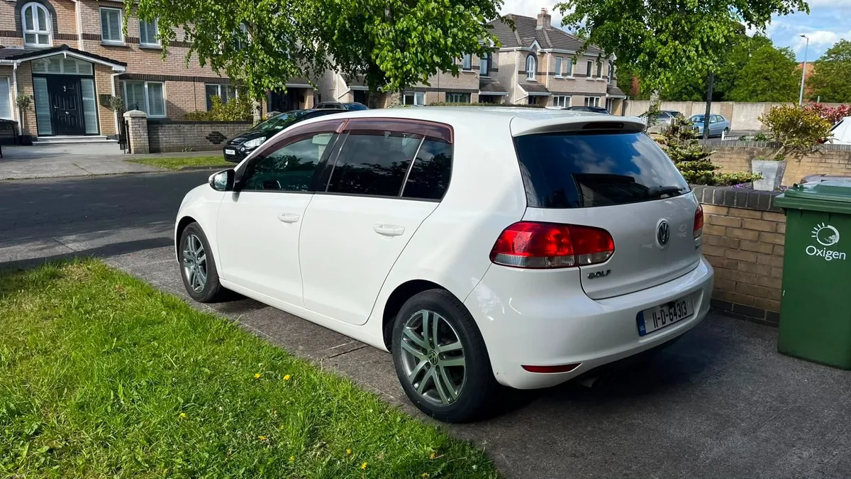 Volkswagen Golf 1.4 Petrol Automatic - Image 3
