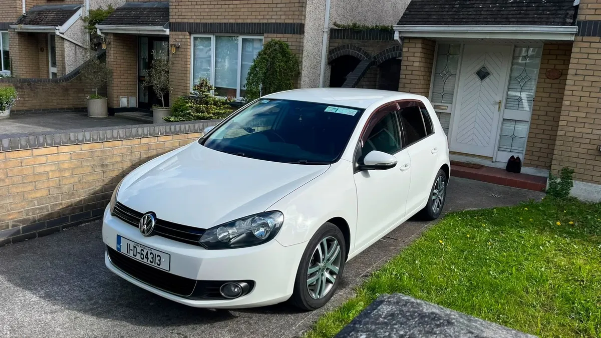 Volkswagen Golf 1.4 Petrol Automatic - Image 4